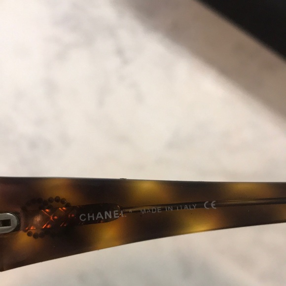 Two Authentic Chanel Sunglasses. - Picture 4 of 7